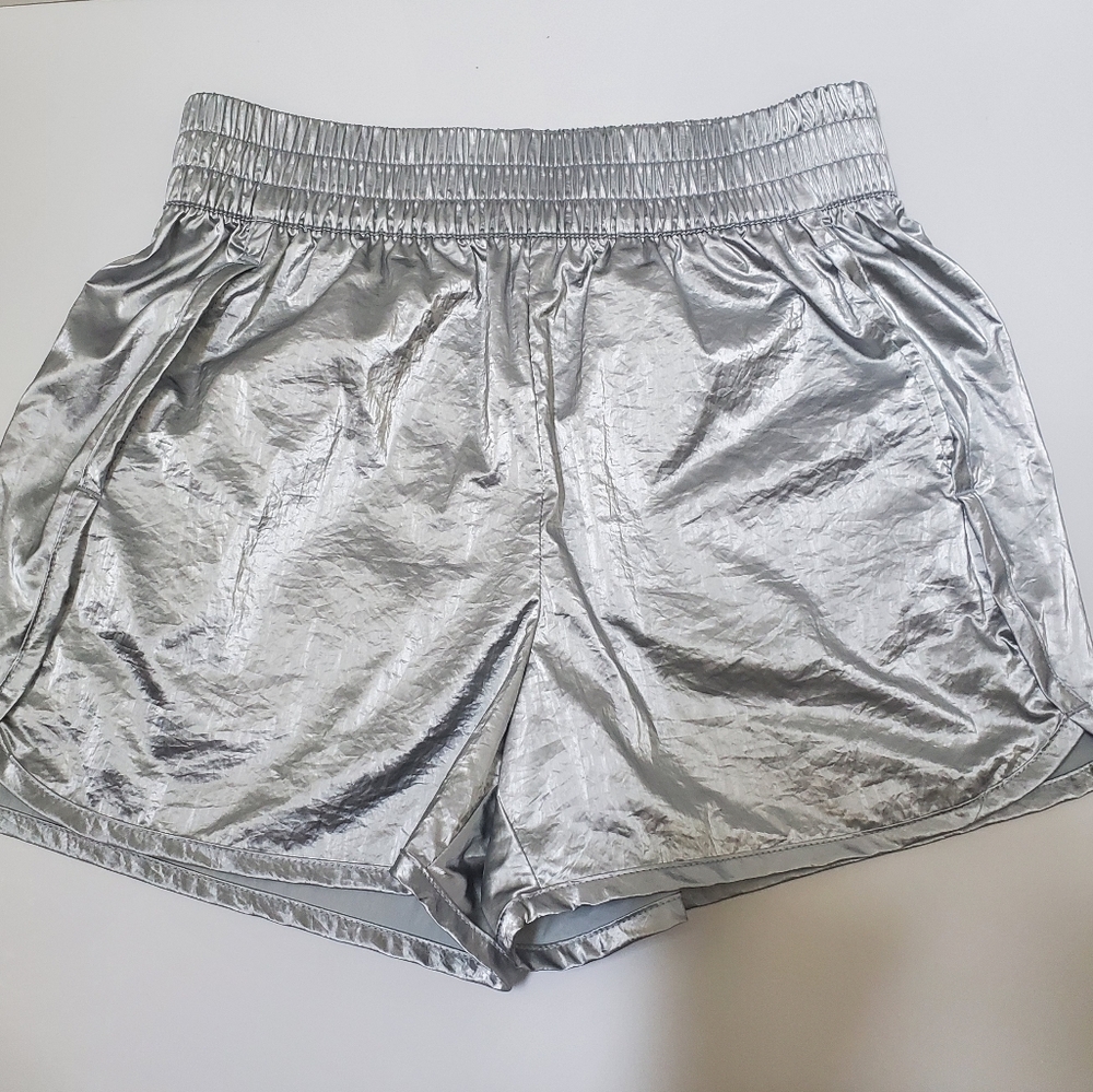 GAP KIDS SILVER DOLPHIN SHORTS